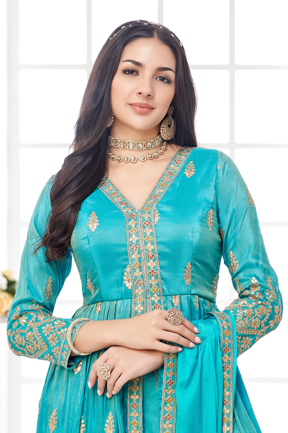 Ferozi Falak Ferozi Shimmer Gown Set