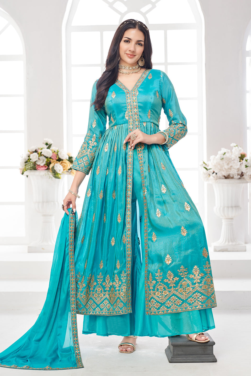 Ferozi Falak Ferozi Shimmer Gown Set